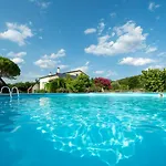 Le Petit Paradis *